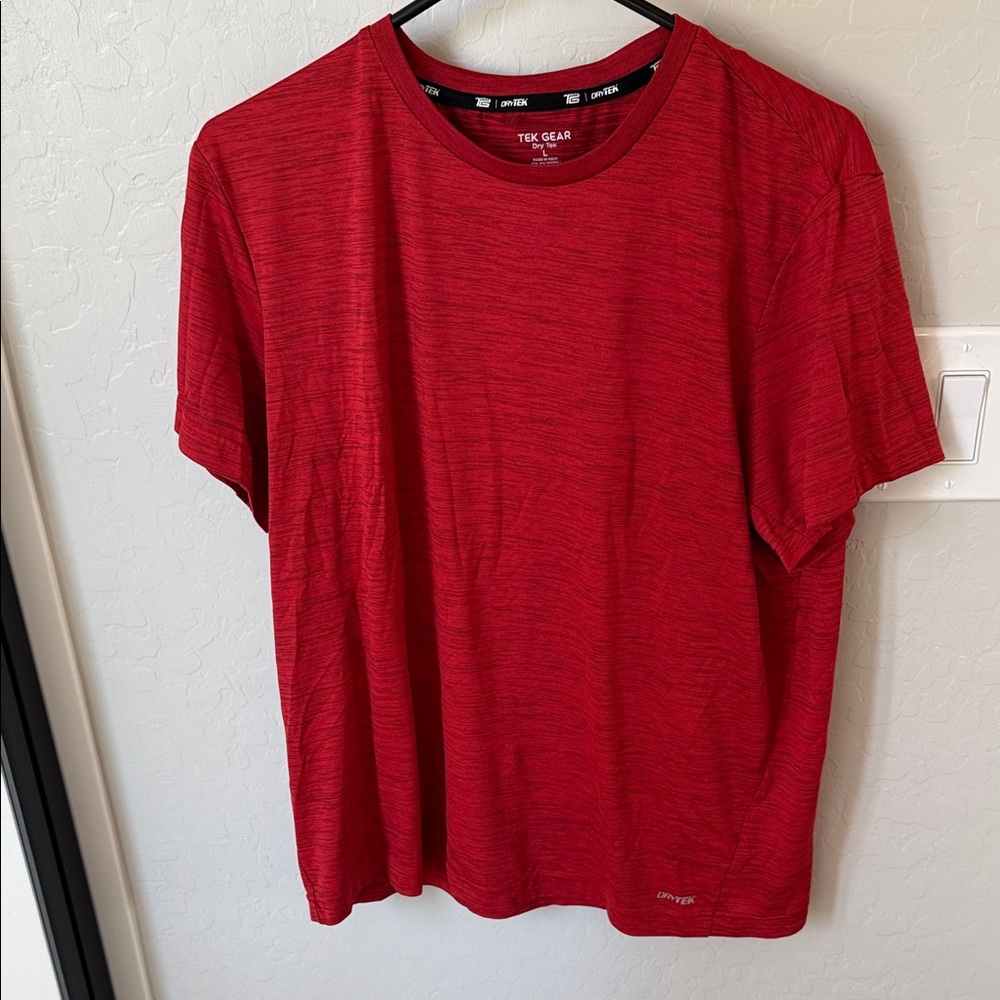 tek gear Men's Short-Sleeve Heathered Red Performance Tee